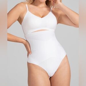 Honeylove SuperPower Thong Shapewear in white Bride wedding slimming Size Medium